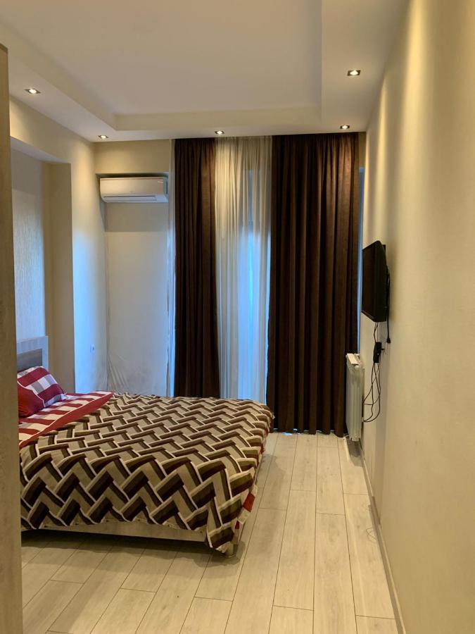 Apartment Three Bedroom In Saburtalo Tbilisi Exterior foto